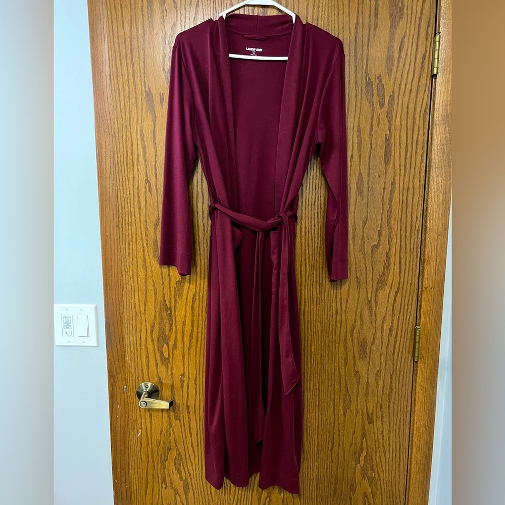 Burgundy Lands’ End Women’s Robe